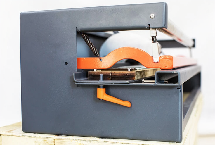 manual pvc pu belt finger puncher tc300 1500